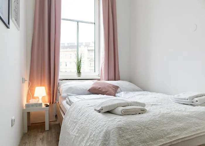 Appartement Private In Comfy 6-bedroom Near Millennium