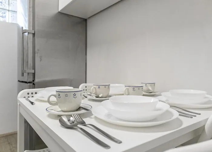 Private In Comfy 6-bedroom Near Millennium Wenen