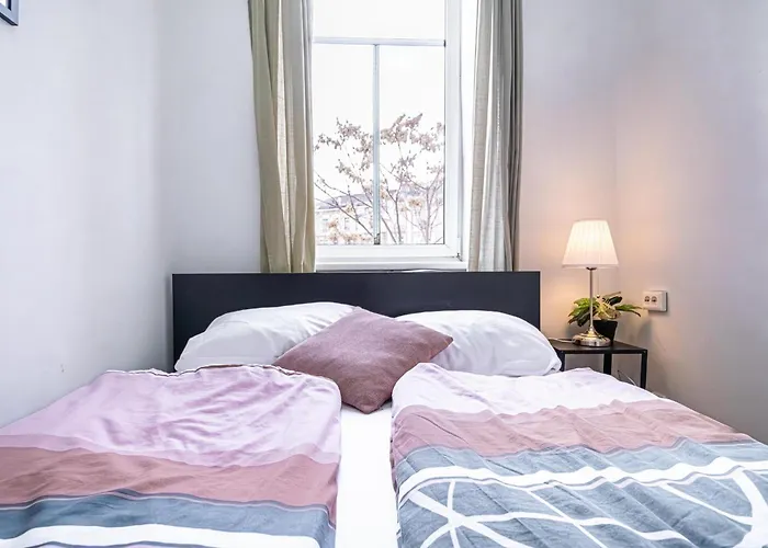 Private In Comfy 6-bedroom Near Millennium *